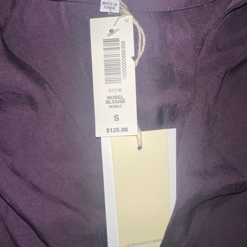 Beautiful Wilfred deep purple women’s top.